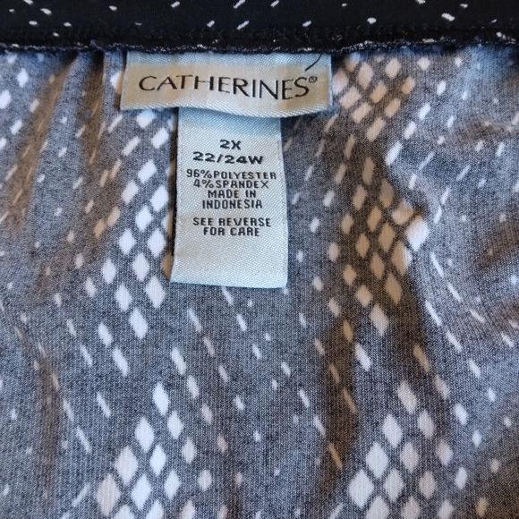 Catherine's flowy skirt - Picture 2 of 5